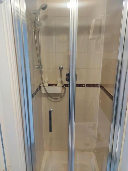 Spacious Centre - O'connell Street Area Dublin
